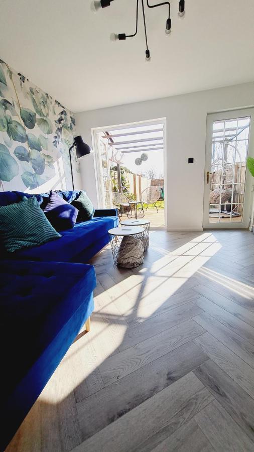 Beautiful 2Bed House With Garden, Walking Distance To Town - Free Parking Lägenhet Glasgow Exteriör bild