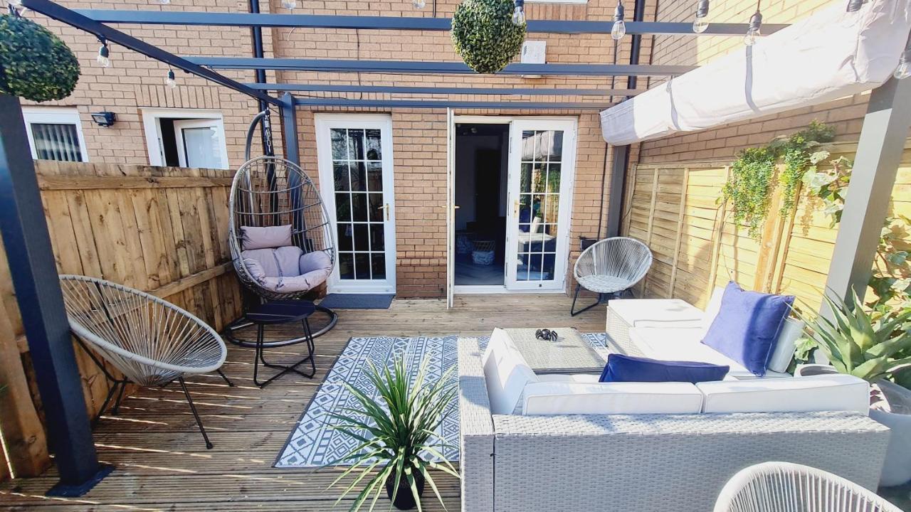 Beautiful 2Bed House With Garden, Walking Distance To Town - Free Parking Lägenhet Glasgow Exteriör bild