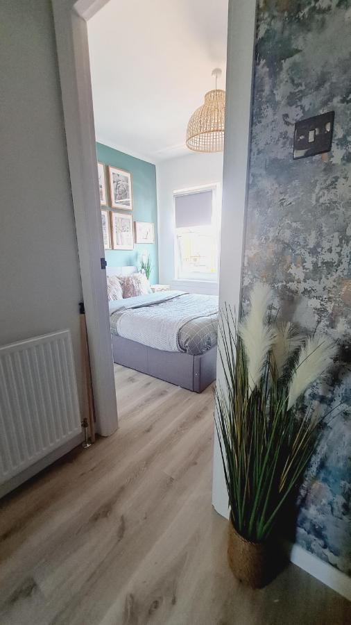 Beautiful 2Bed House With Garden, Walking Distance To Town - Free Parking Lägenhet Glasgow Exteriör bild